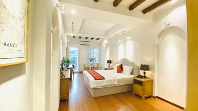 Double Room with Balcony — Lamandarina