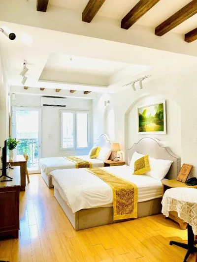 Family Double Room — Lamandarina